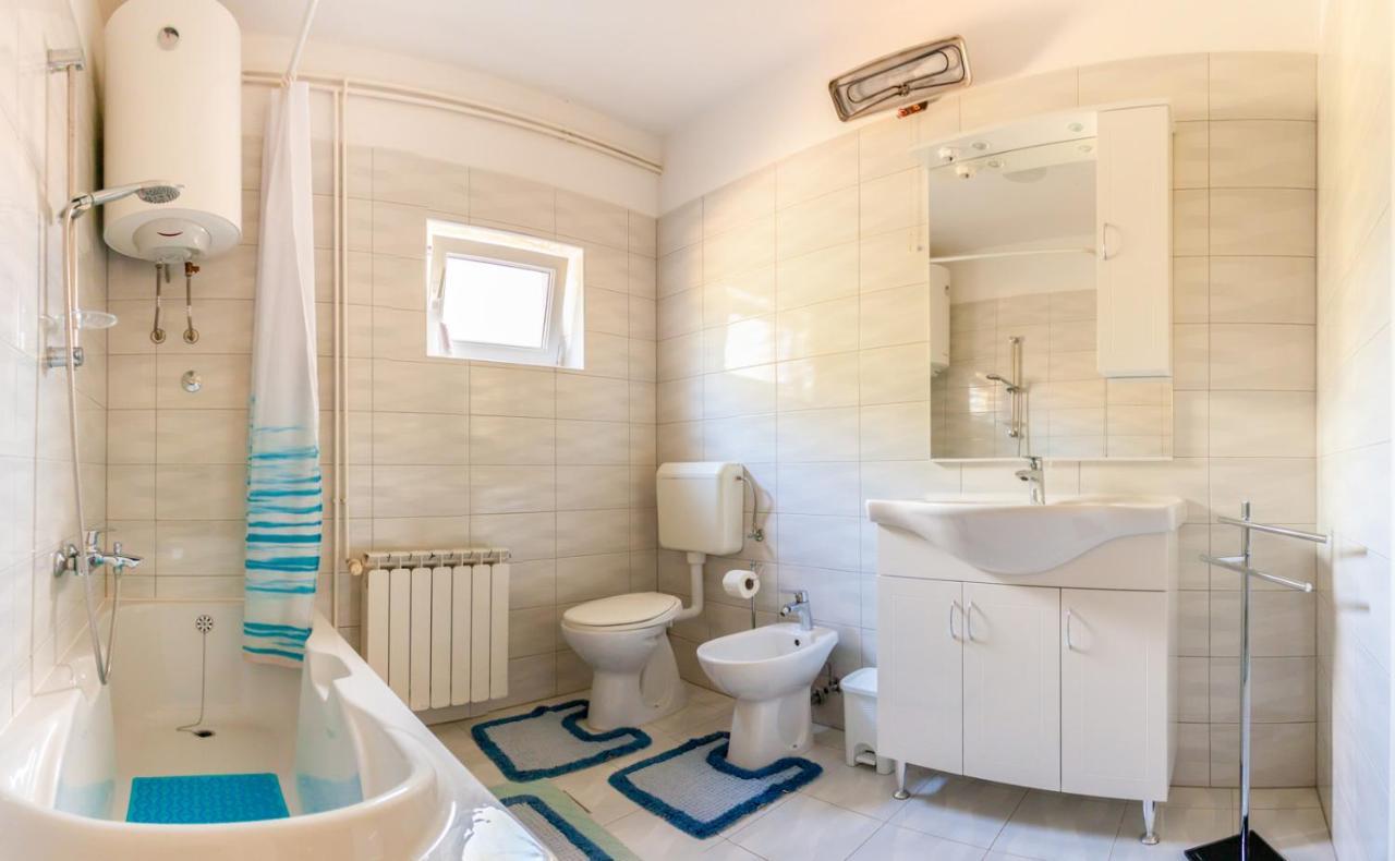 Apartment Maria Malinska Buitenkant foto